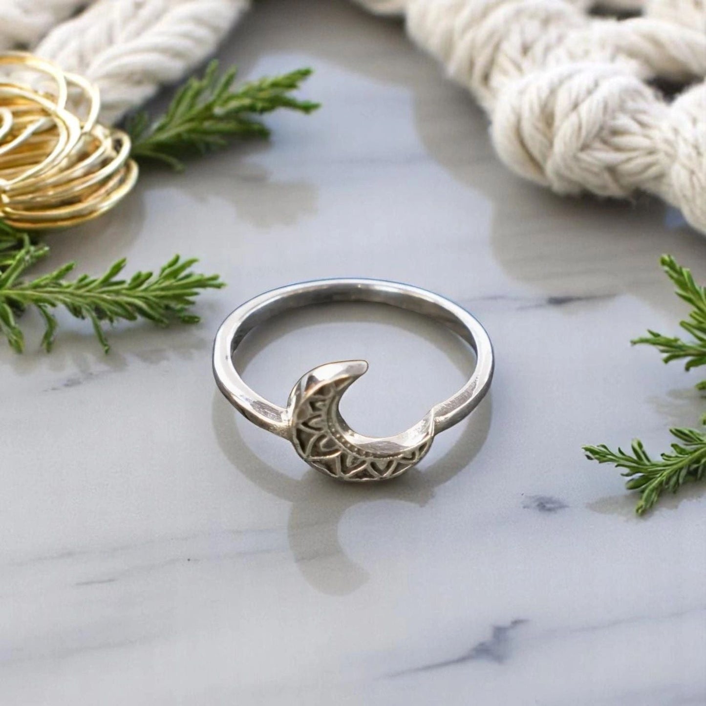 π Selah Moon Ring