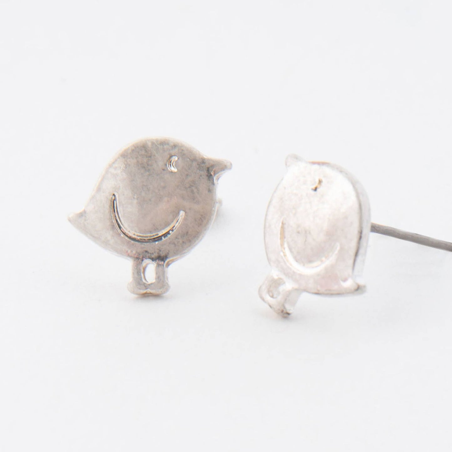 Birdie Stud Bud Stud Earrings