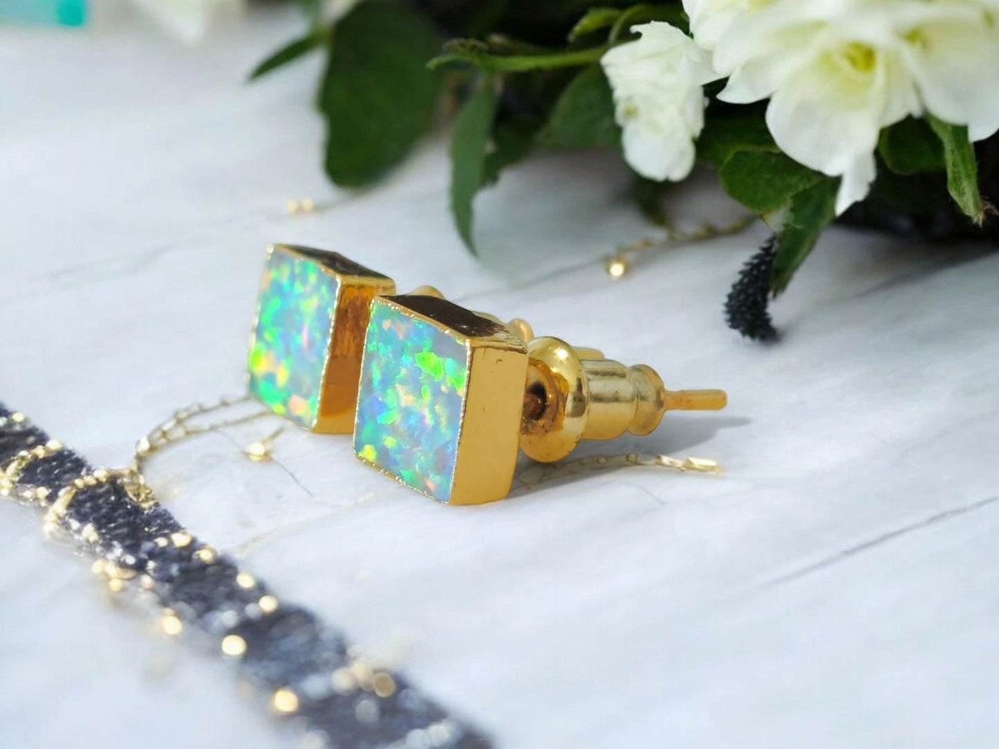 4 Directions of Light