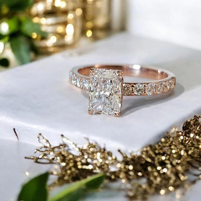 1.37 CT 14K Rose Gold Elect Diamond Ring