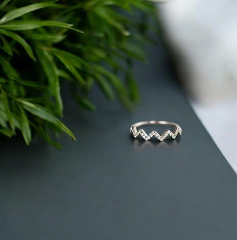 Waves Ring