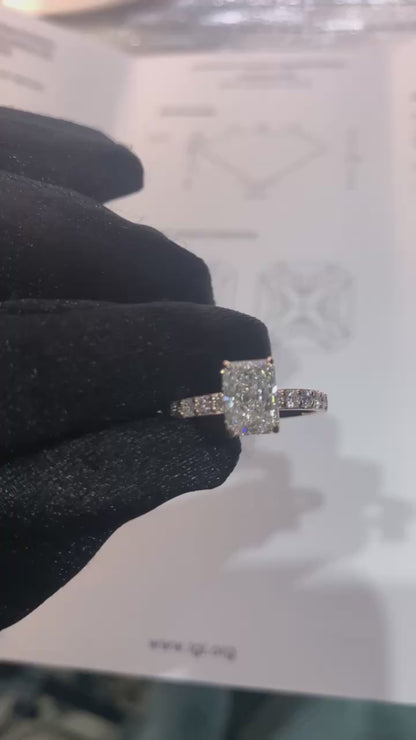 1.37 CT 14K Rose Gold Elect Diamond Ring