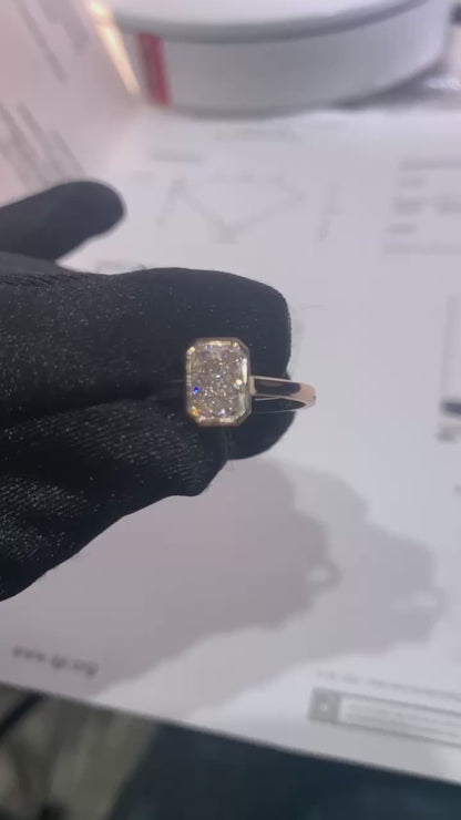 1.36 CT 18K Solid Rose Gold Radiant-Cut Diamond Ring